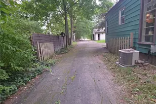 36 Benton St, Austintown, OH 44515 - Photo 24