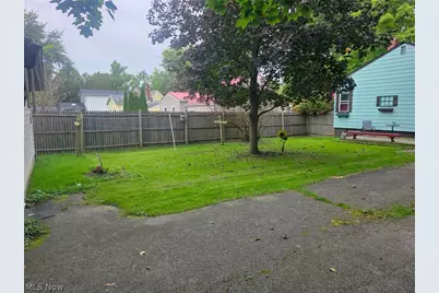 36 Benton Street, Austintown, OH 44515 - Photo 8