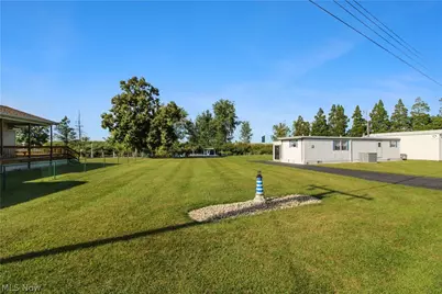 2825-2835 W Risingsun Road, Port Clinton, OH 43452 - Photo 12
