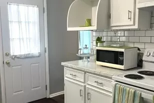 902 Warrington Rd, Akron, OH 44320 - Photo 10