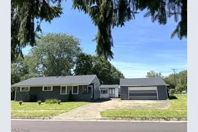 902 Warrington Road, Akron, OH 44320 - Photo 2