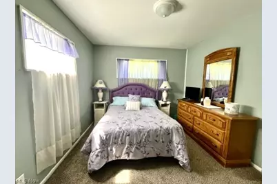 902 Warrington Road, Akron, OH 44320 - Photo 14