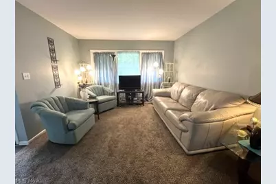 902 Warrington Road, Akron, OH 44320 - Photo 4