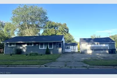 902 Warrington Road, Akron, OH 44320 - Photo 1