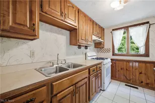 1343 Northfield Dr, Mineral Ridge, OH 44440 - Photo 10