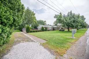 1779 Sunset Ln SE, New Philadelphia, OH 44663 - Photo 44