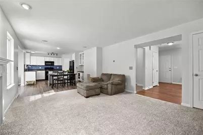 6199 E Meadow Farm Lane, Lorain, OH 44053 - Photo 4