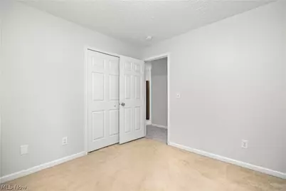 6199 E Meadow Farm Lane, Lorain, OH 44053 - Photo 24