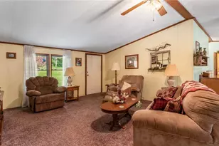 3805 Greengold Dr, Zanesville, OH 43701 - Photo 4
