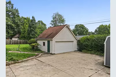 2740 Ridgewood Avenue, Alliance, OH 44601 - Photo 36