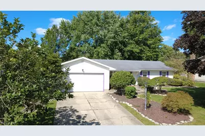 144 Runnemede Drive, Youngstown, OH 44512 - Photo 4