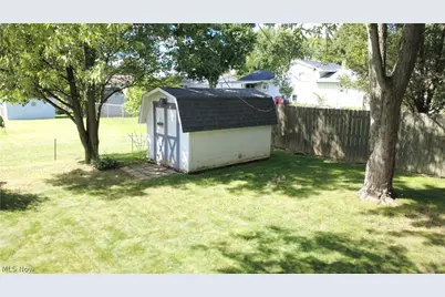 144 Runnemede Drive, Youngstown, OH 44512 - Photo 30