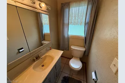 4924 Cleveland Avenue NW, Canton, OH 44709 - Photo 8