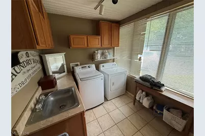 4924 Cleveland Avenue NW, Canton, OH 44709 - Photo 16