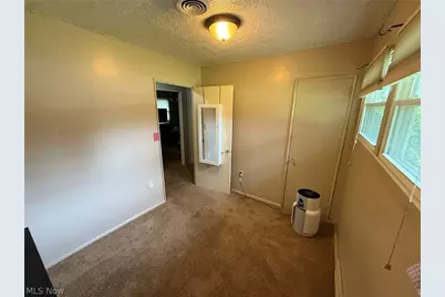 4924 Cleveland Avenue NW, Canton, OH 44709 - Photo 12
