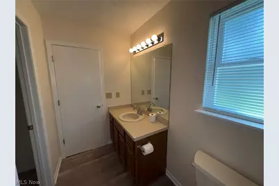 459 Hampton Drive, Elyria, OH 44035 - Photo 28