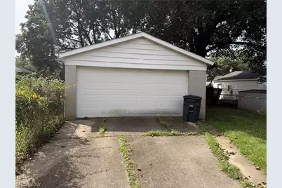 1390 Kentucky Avenue, Akron, OH 44314 - Photo 6
