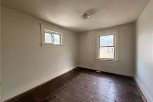 1390 Kentucky Ave, Akron, OH 44314 - Photo 14