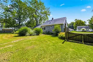 1809 W 16th St, Ashtabula, OH 44004 - Photo 8