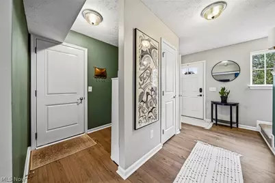 7685 Fiddler Court Circle NE, Canton, OH 44721 - Photo 6