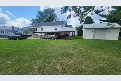 319 Franklin Street, Uhrichsville, OH 44683 - Photo 6