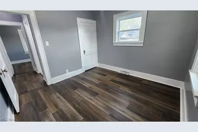 319 Franklin Street, Uhrichsville, OH 44683 - Photo 32