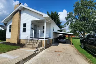 319 Franklin St, Uhrichsville, OH 44683 - Photo 2