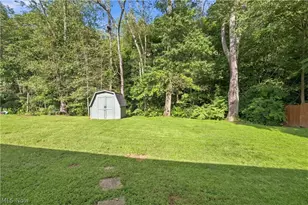 933 Ray Ave NE, New Philadelphia, OH 44663 - Photo 22