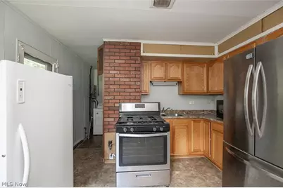 17614 Rook Circle, Loveland, OH 44112 - Photo 8