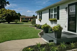 1594 Gene St, Belpre, OH 45714 - Photo 4