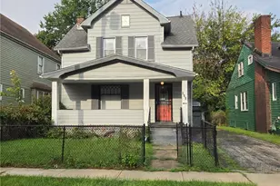 626 E 127th St, Loveland, OH 44108 - Photo 2