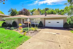 1700 Carnwise St SW, Canton, OH 44706 - Photo 2