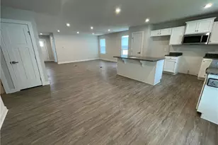 6913 Gauntlet St SW, Massillon, OH 44646 - Photo 6