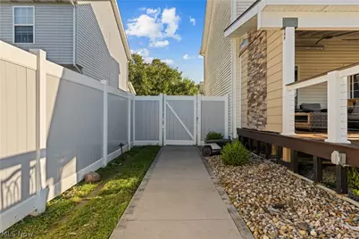 35316 Oxford Court, North Ridgeville, OH 44039 - Photo 40