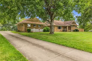 3158 Rusty Ave SW, Canton, OH 44706 - Photo 2