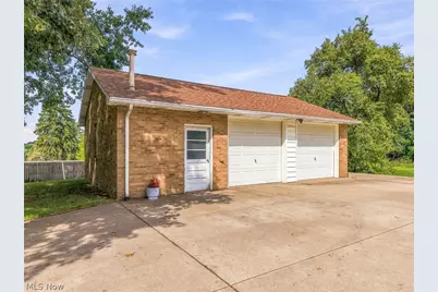 3158 Rusty Avenue SW, Canton, OH 44706 - Photo 6