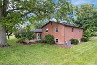 1212 Buena Vista Street NE, Canton, OH 44714 - Photo 30