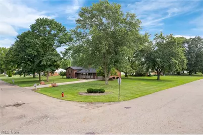 1212 Buena Vista Street NE, Canton, OH 44714 - Photo 32