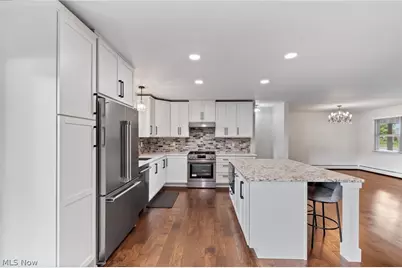 1212 Buena Vista Street NE, Canton, OH 44714 - Photo 4