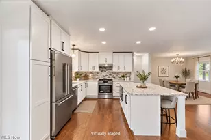 1212 Buena Vista St NE, Canton, OH 44714 - Photo 4