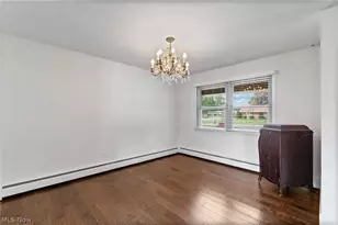 1212 Buena Vista St NE, Canton, OH 44714 - Photo 12