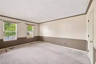 7030 Cobblestone Ln, Concord Twp, OH 44060 - Photo 10