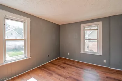 931 Work Drive, Akron, OH 44320 - Photo 14