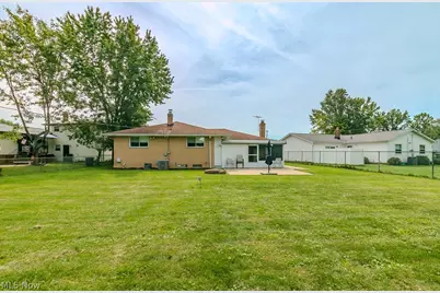 223 Shore Drive, Eastlake, OH 44095 - Photo 36