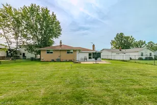 223 Shore Dr, Eastlake, OH 44095 - Photo 36