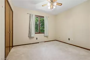 21 W Howe Rd, Tallmadge, OH 44278 - Photo 20
