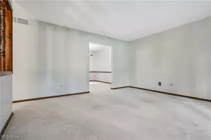 21 W Howe Rd, Tallmadge, OH 44278 - Photo 6