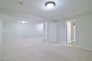 10442 Florida St, Reminderville, OH 44202 - Photo 38