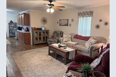 121 Tracy Drive, Dover, OH 44622 - Photo 4