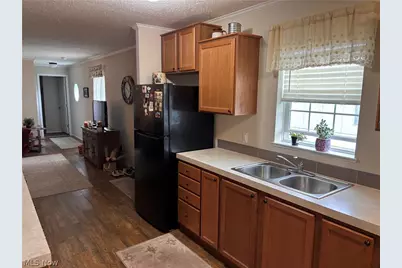 121 Tracy Drive, Dover, OH 44622 - Photo 6
